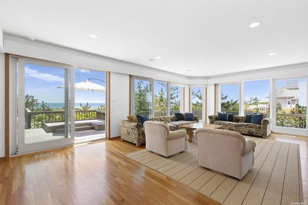 Interior, Living room, Recessed Lighting, Water, Wood Texture Flooring