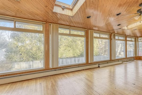 Empty room, Interior, Recessed Lighting, Sun Room, Wooden Ceilings, Wood Texture Flooring, Wooden Walls