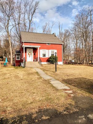 Backyard, Exterior, Facade, Cape Cod