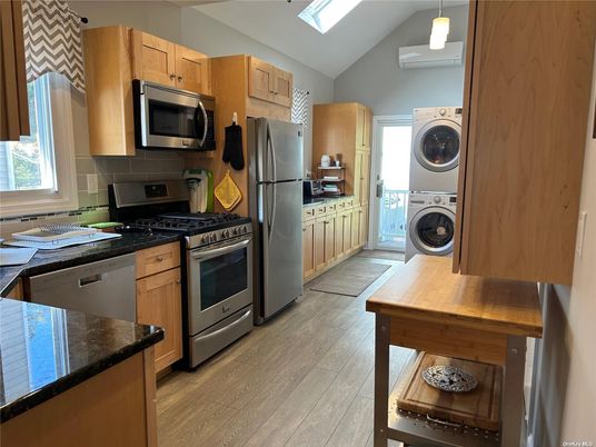 Interior, Kitchen, Pendant Lights, Washer, Wood Texture Flooring