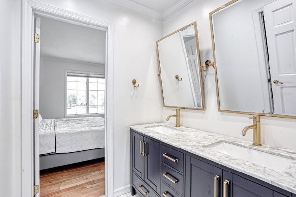 Bathroom, Dual Sink Vanities, Interior, Wood Texture Flooring