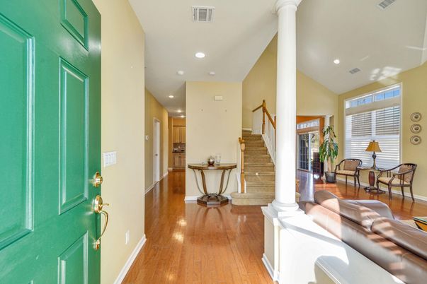 Interior, Recessed Lighting, Wood Texture Flooring