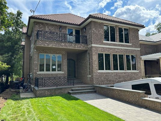 Exterior, Facade, Brick Facade, Mediterranean