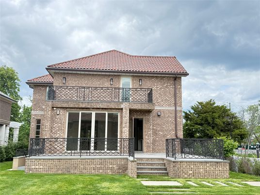 Exterior, Facade, Brick Facade, Mediterranean