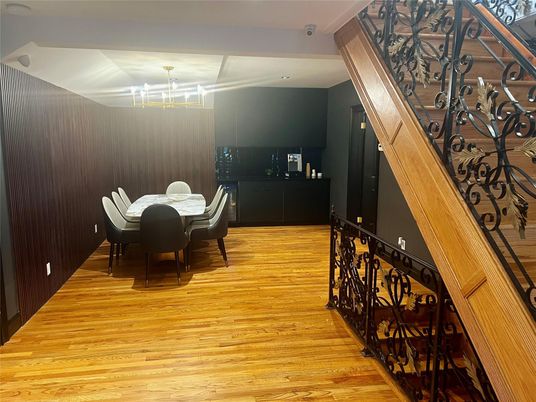 Chandelier, Dining room, Interior, Recessed Lighting, Wood Texture Flooring