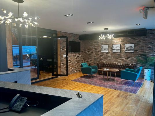 Interior, Living room, Pendant Lights, Recessed Lighting, Stone Walls, Wood Texture Flooring