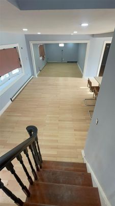 Interior, Recessed Lighting, Wood Texture Flooring