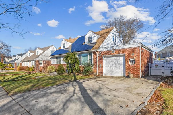 Attached, Exterior, Facade, Brick Facade, Cape Cod