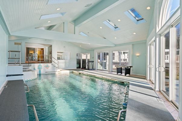 Interior, Pool, Recessed Lighting