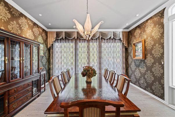 Chandelier, Dining room, Interior, Recessed Lighting, Wood Texture Flooring