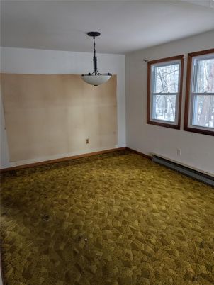Empty room, Interior, Pendant Lights