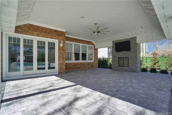 Exterior, Fireplace