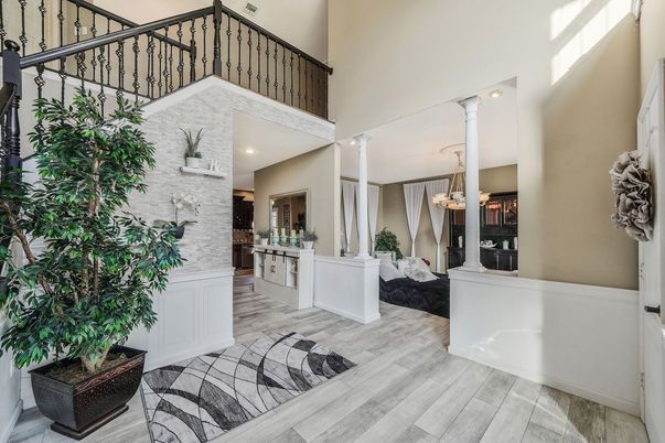 Interior, Pendant Lights, Recessed Lighting, Wood Texture Flooring