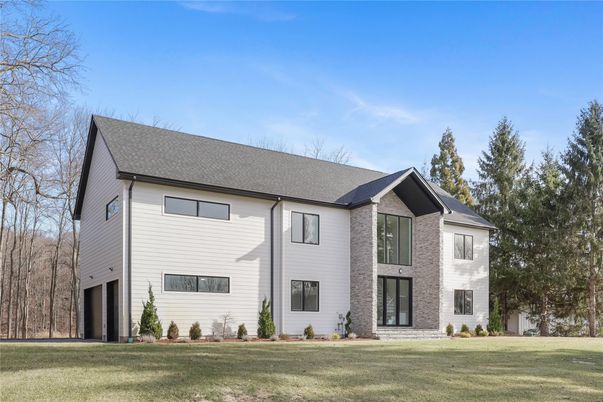 Attached, Exterior, Facade, Farmhouse