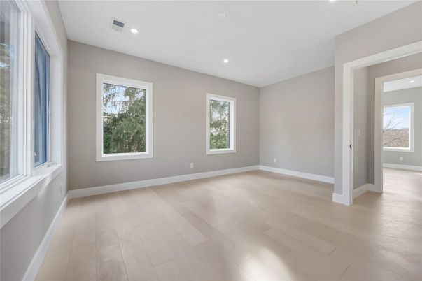 Empty room, Interior, Recessed Lighting, Wood Texture Flooring