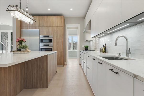 Chandelier, Interior, Kitchen, Recessed Lighting, Stainless Steel Appliances