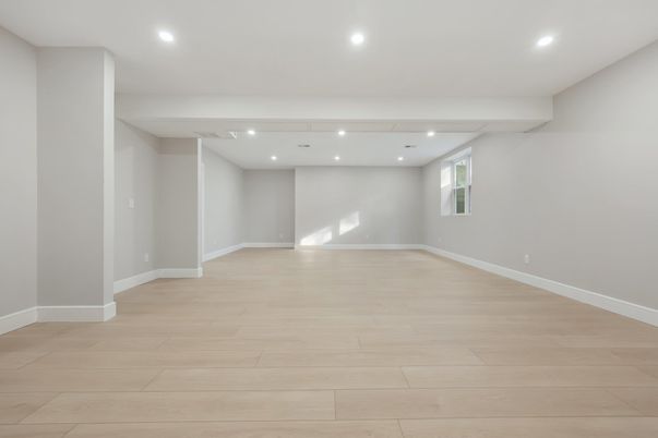 Empty room, Interior, Recessed Lighting, Wood Texture Flooring