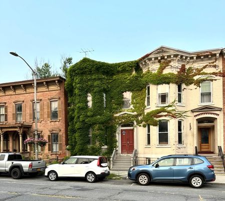 Exterior, Facade, Brick Facade, Rowhouse