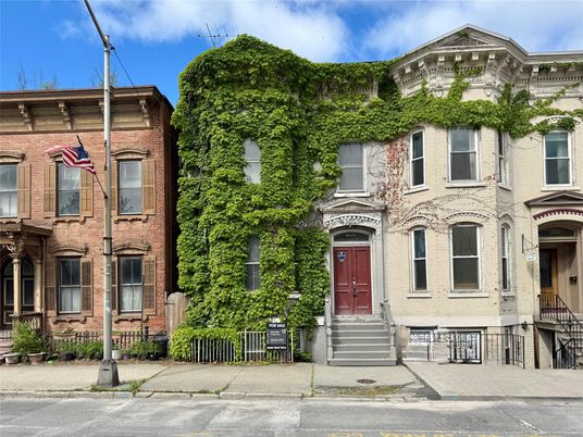 Exterior, Facade, Brick Facade, Rowhouse