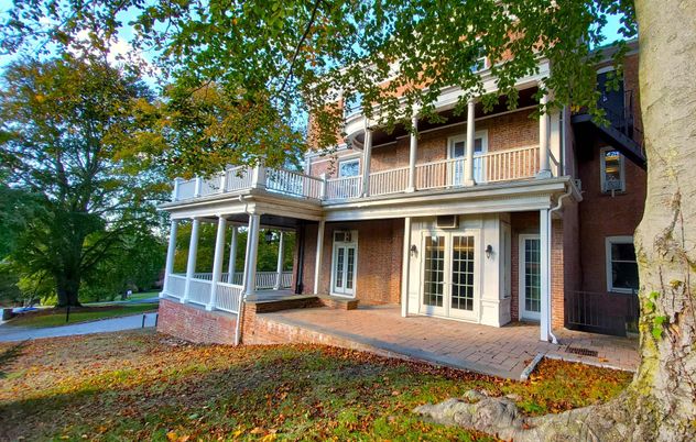 Exterior, Facade, Brick Facade, American Foursquare