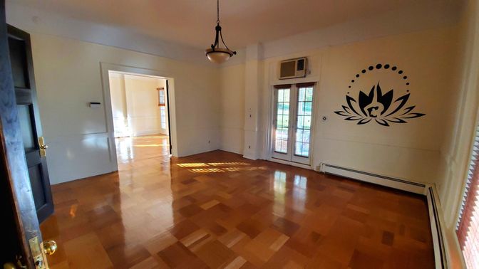 Empty room, Interior, Pendant Lights, Wood Texture Flooring