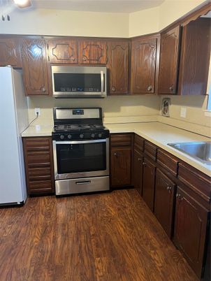 Interior, Kitchen, Stainless Steel Appliances, Wood Texture Flooring