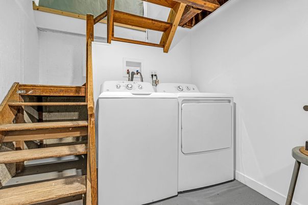 Interior, Utility Closets, Washer