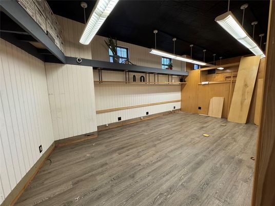 Interior, Pendant Lights, Wood Texture Flooring