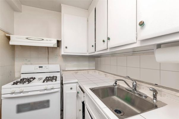 Interior, Kitchen, Tile Countertops