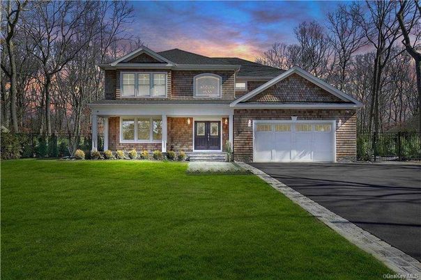 Attached, Exterior, Facade, Brick Facade, Ranch