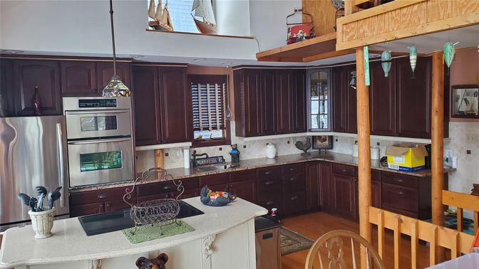 Interior, Kitchen, Pendant Lights, Stainless Steel Appliances