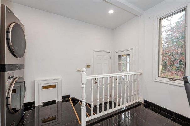 Interior, Recessed Lighting, Washer