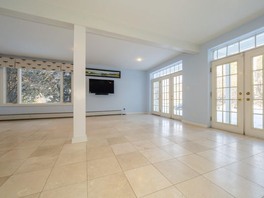 Empty room, Interior, Recessed Lighting