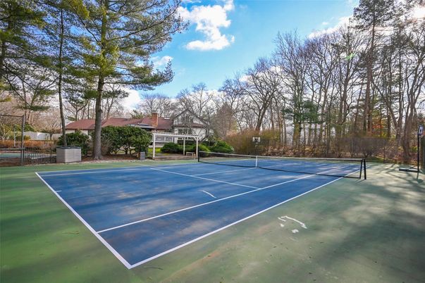 Exterior, Tennis Courts