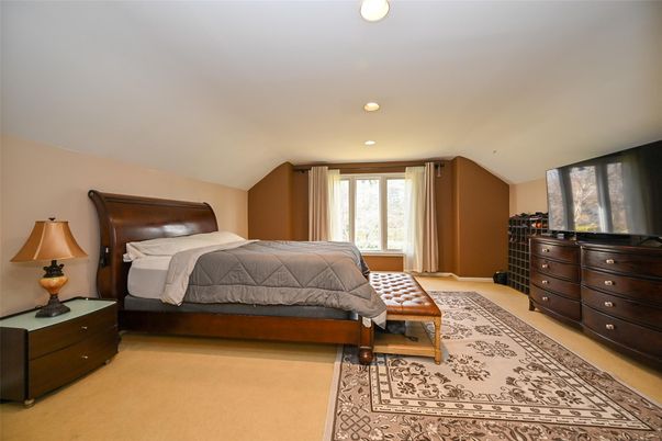 Bedroom, Interior, Recessed Lighting