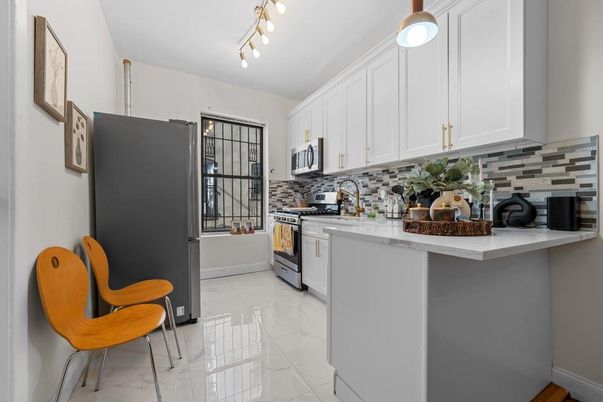 Interior, Kitchen, Marble, Pendant Lights