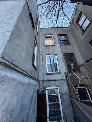 Exterior, Facade, None