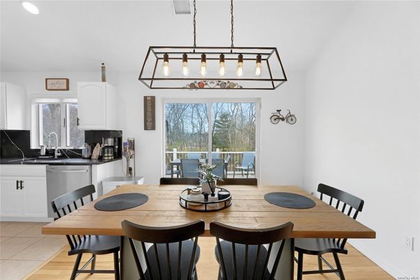 Dining room, Interior, Kitchen, Pendant Lights, Recessed Lighting, Wood Texture Flooring