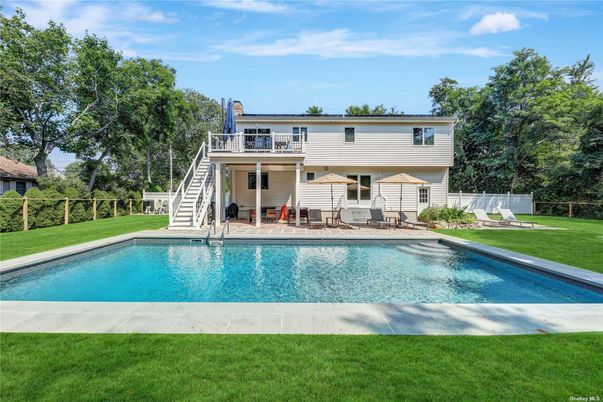 Exterior, Pool