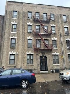 Exterior, Facade, Brick Facade, Rowhouse