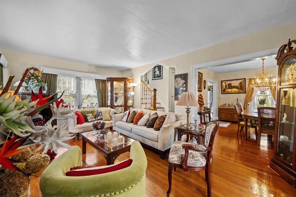 Chandelier, Dining room, Interior, Living room, Wood Texture Flooring
