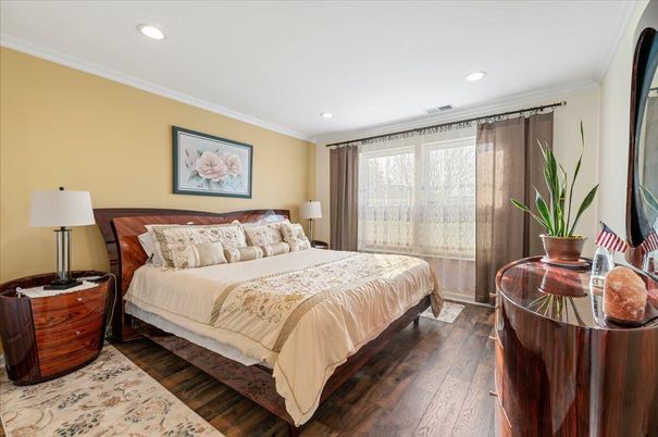 Bedroom, Interior, Recessed Lighting, Wood Texture Flooring