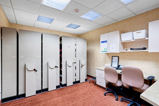 Home Office, Interior