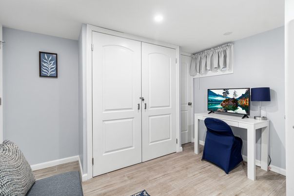 Home Office, Interior, Recessed Lighting, Wood Texture Flooring