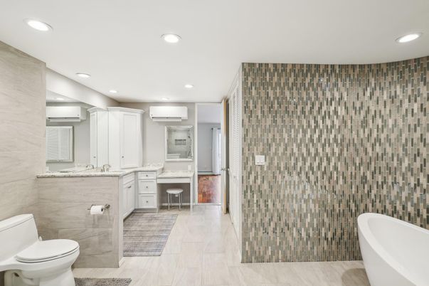 Bathroom, Free Standing Baths, Interior, Recessed Lighting