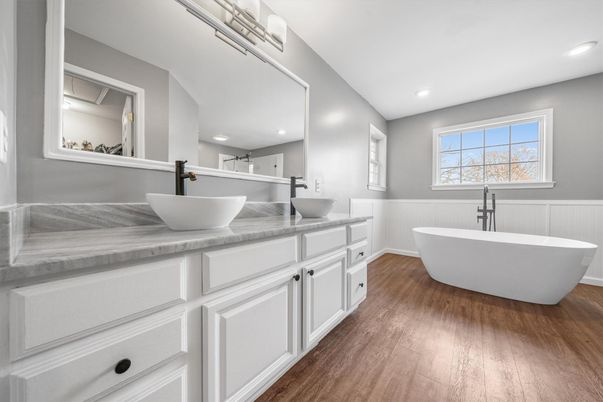 Bathroom, Dual Sink Vanities, Free Standing Baths, Interior, Recessed Lighting, Wood Texture Flooring