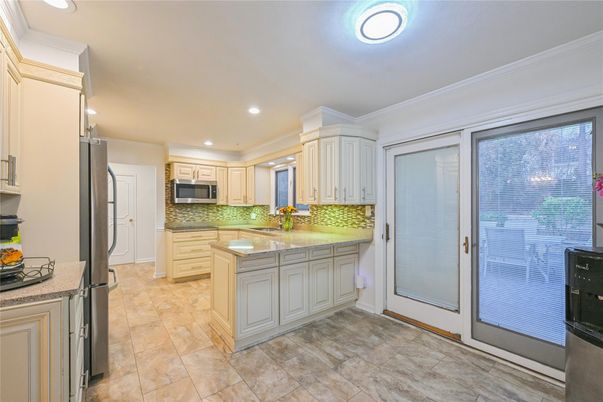 Interior, Kitchen, Recessed Lighting