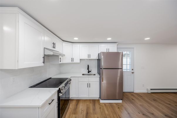 Interior, Kitchen, Recessed Lighting, Wood Texture Flooring