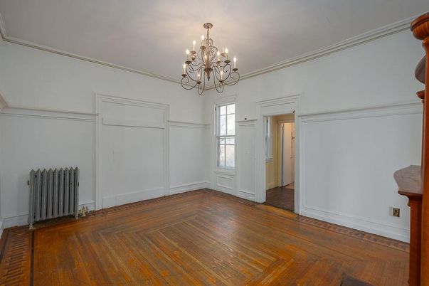 Chandelier, Empty room, Interior, Wood Texture Flooring