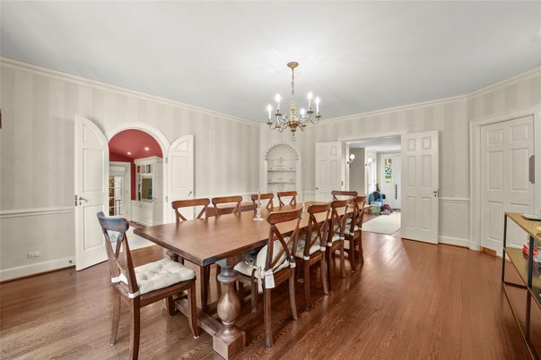 Chandelier, Dining room, Interior, Recessed Lighting, Wood Texture Flooring